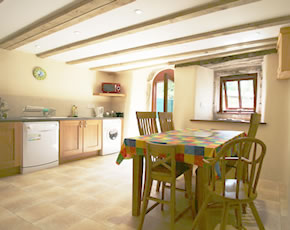 humpty dumpty - kitchen